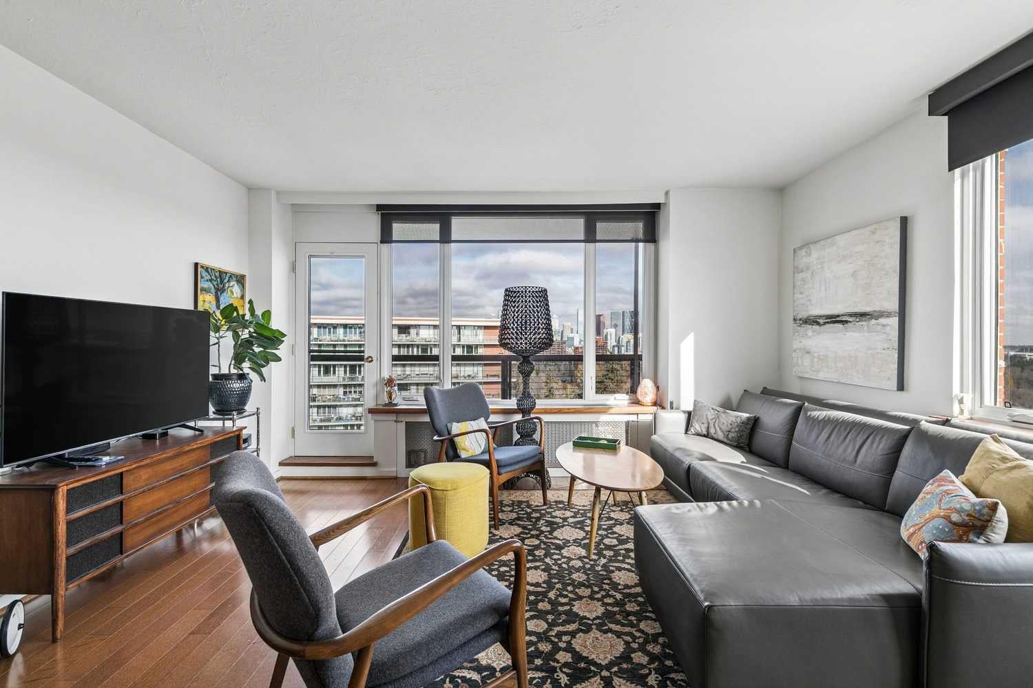 3316 Rideau Place SW 605