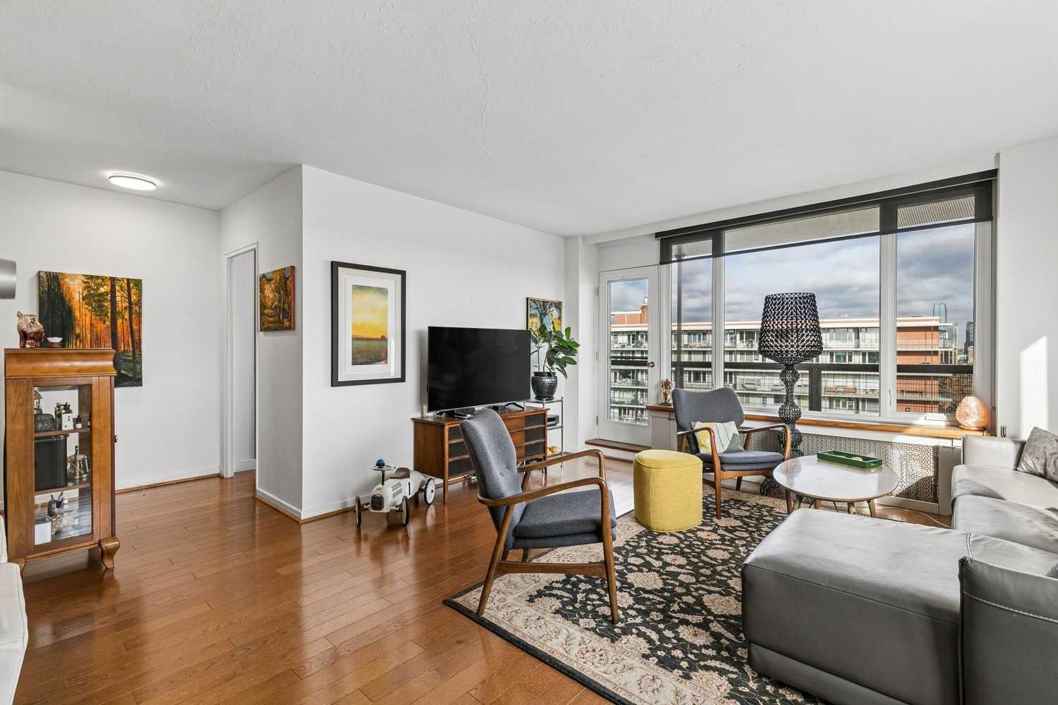 3316 Rideau Place SW 605