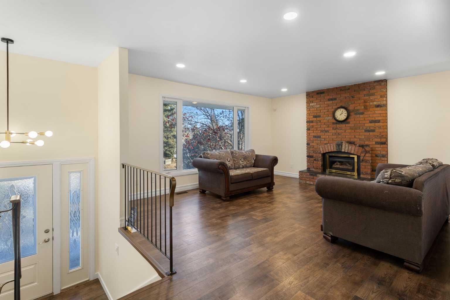 95 Silver Brook Drive NW