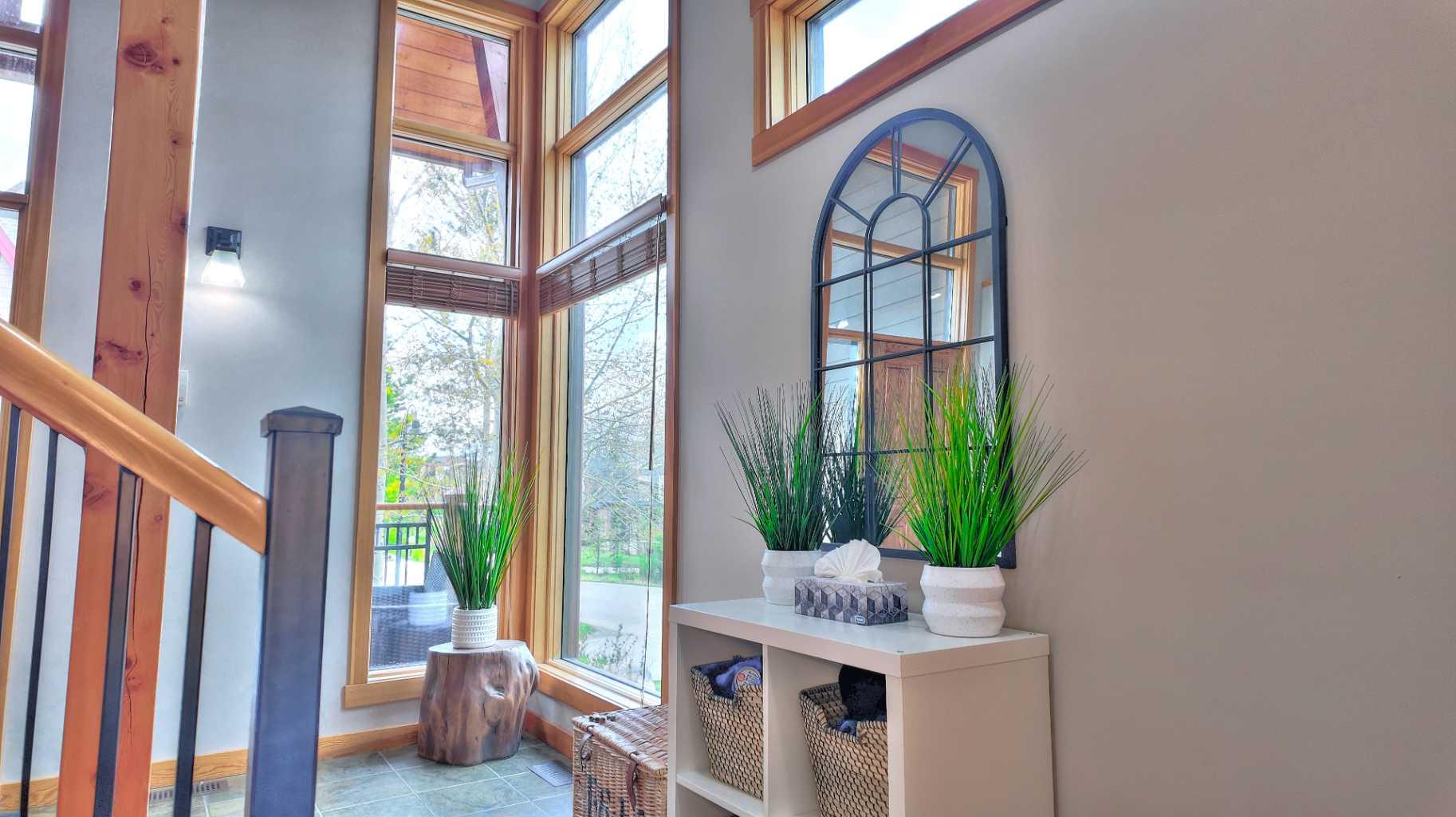 101 Armstrong Place 1