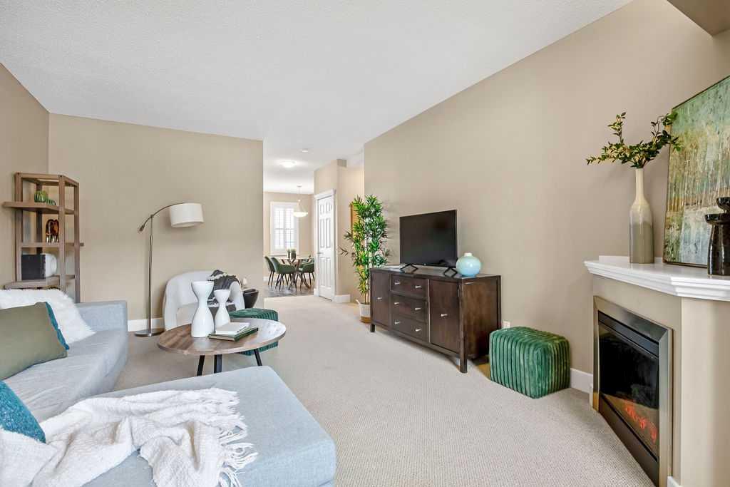 27 Springborough Boulevard SW 15