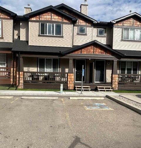 Photo of 102 Panatella Park NW, Calgary, AB T3K 6K4 (MLS # A2322197)