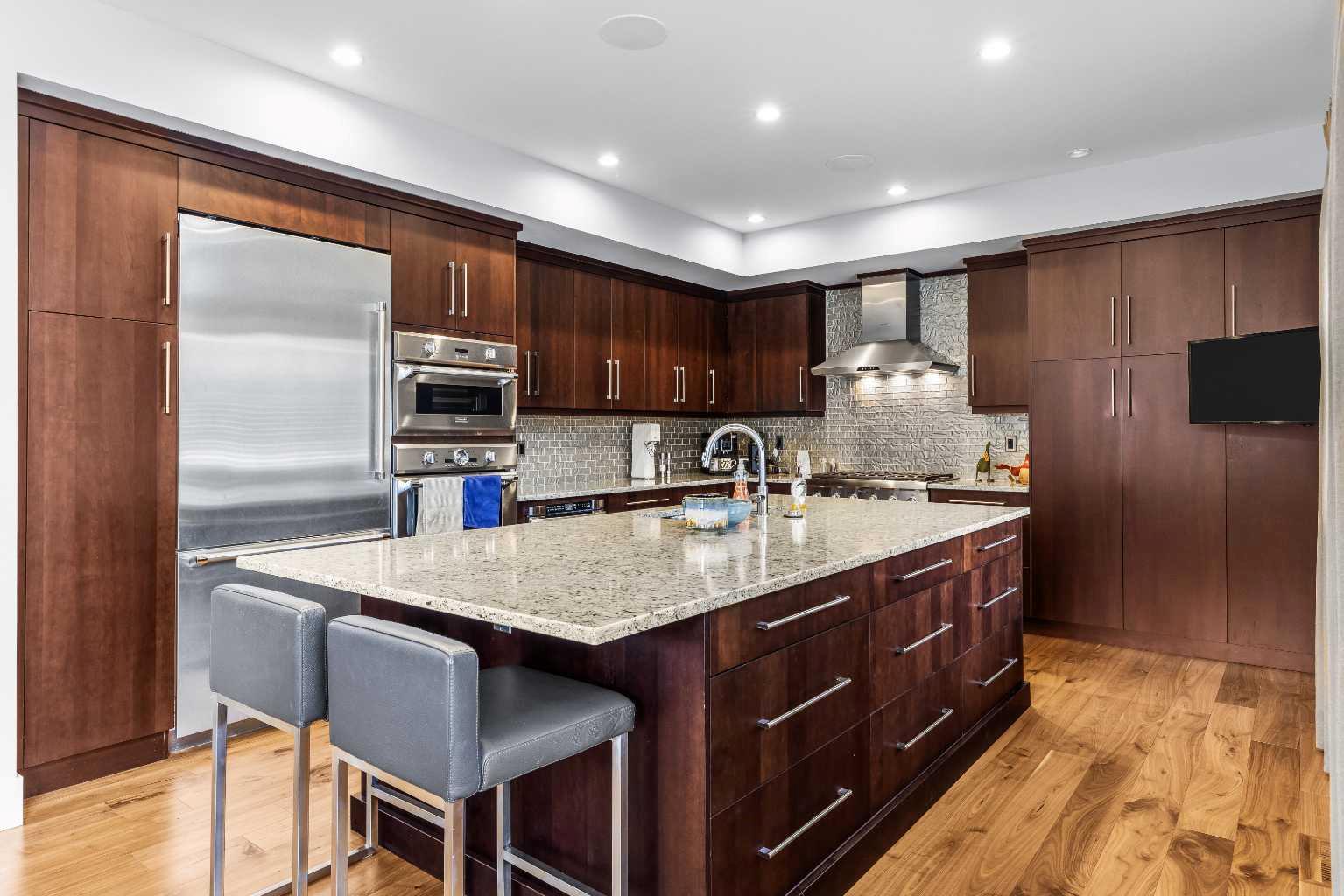 19 Creekside Mews