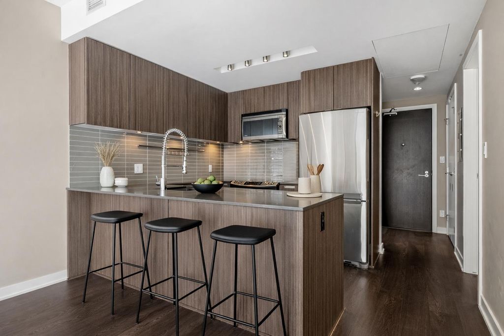Photo of 626 14 Avenue SW #507, Calgary, AB T2R 0X4 (MLS # A2294122)