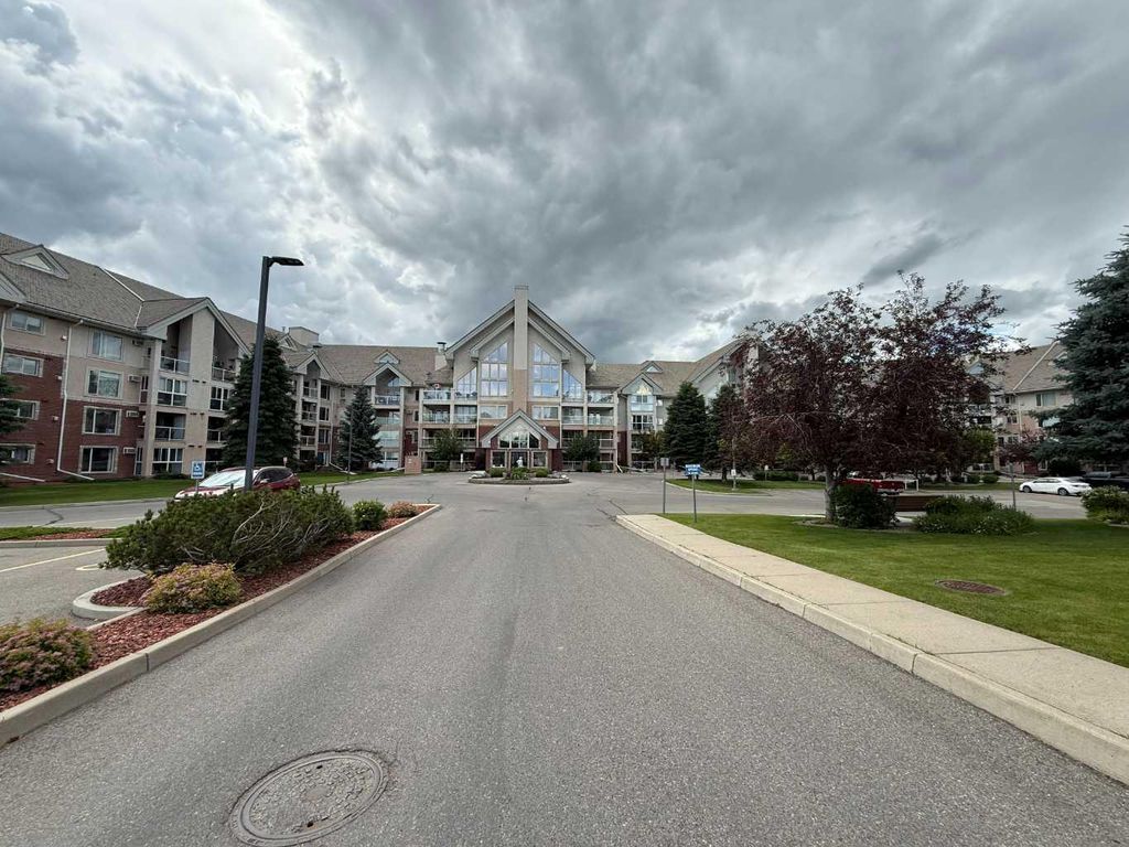 Photo of 100 2 Avenue S #104, Lethbridge, AB T1J 0B5 (MLS # A2328976)
