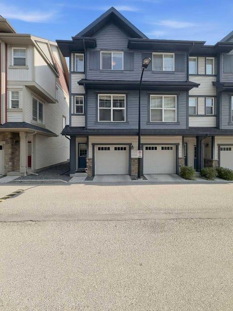 Photo of 28 New Brighton Point SE, Calgary, AB T2Z 1B8 (MLS # A2324890)