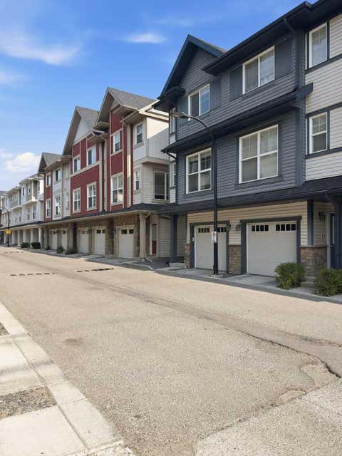 Photo of 28 New Brighton Point SE, Calgary, AB T2Z 1B8 (MLS # A2324890)