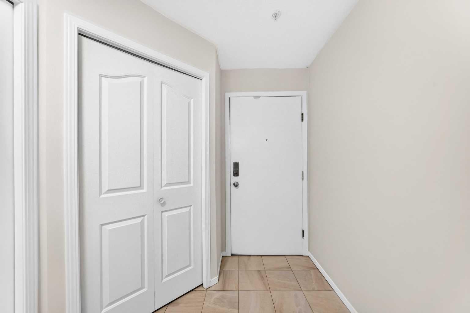 5500 Somervale Court SW 109