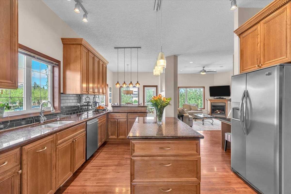 147 Springmere Place