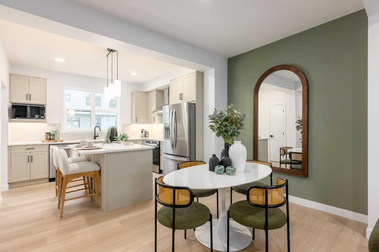 437 Alpine Avenue SW 306