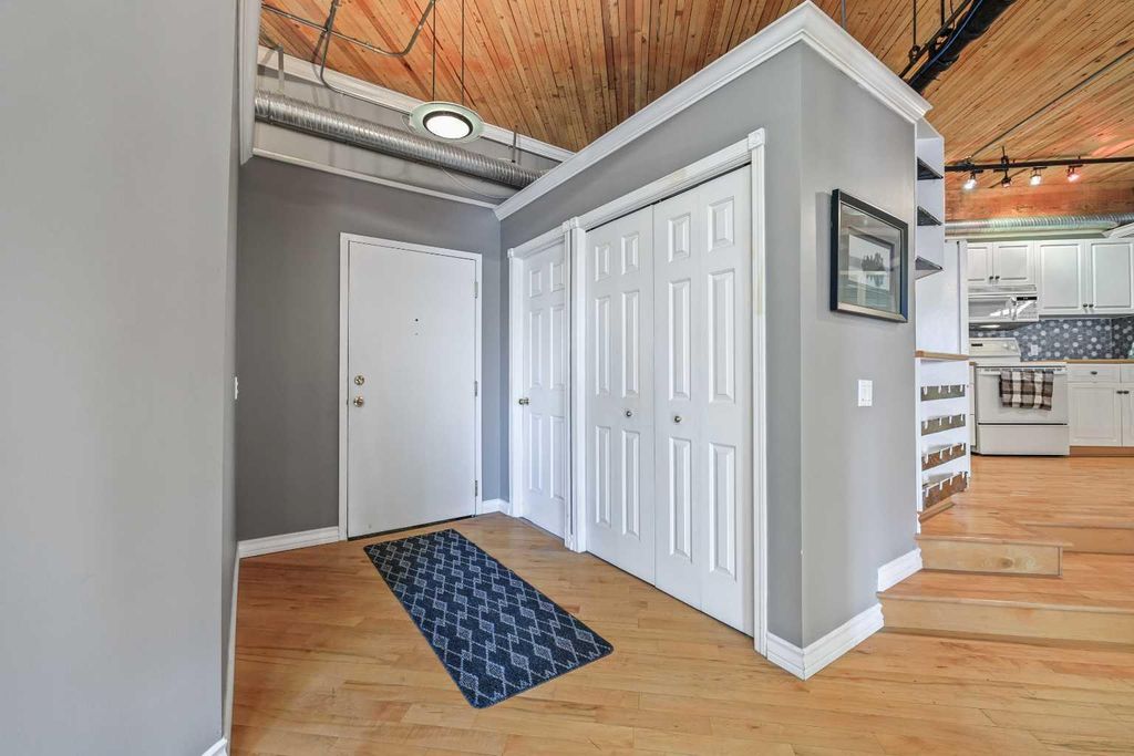 Photo of 535 10 Avenue SW #401, Calgary, AB T2R 0A8 (MLS # A2309747)