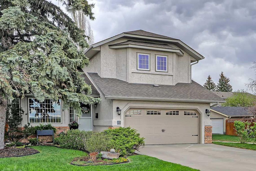 Photo of 42 Sundown Close SE, Calgary, AB T2X 2X3 (MLS # A2312643)