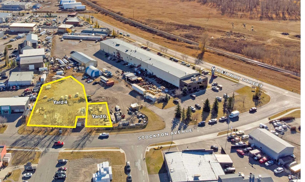 Photo of 100 Stockton Avenue #YARD 6, Okotoks, AB T1S 2C3 (MLS # A2351600)