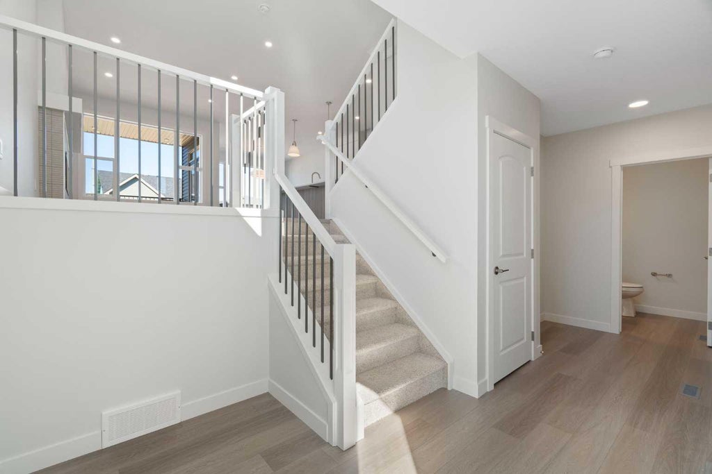 Photo of 125 Southborough Common, Cochrane, AB T4C 2P5 (MLS # A2346526)