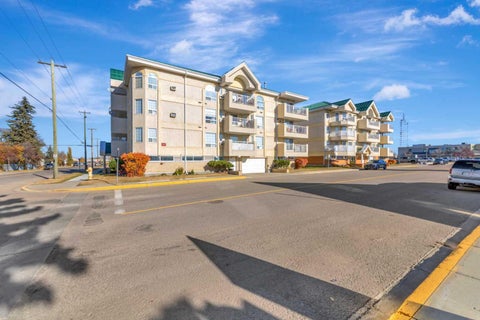 Photo of 5120 49 Street #104, Lloydminster, AB T9V 0K4 (MLS # A2352583)
