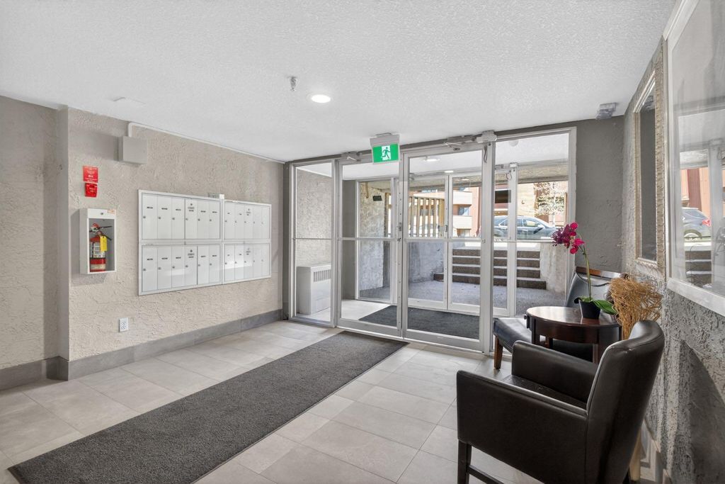 Photo of 809 4 Street NE #202, Calgary, AB T2E 3S9 (MLS # A2310861)