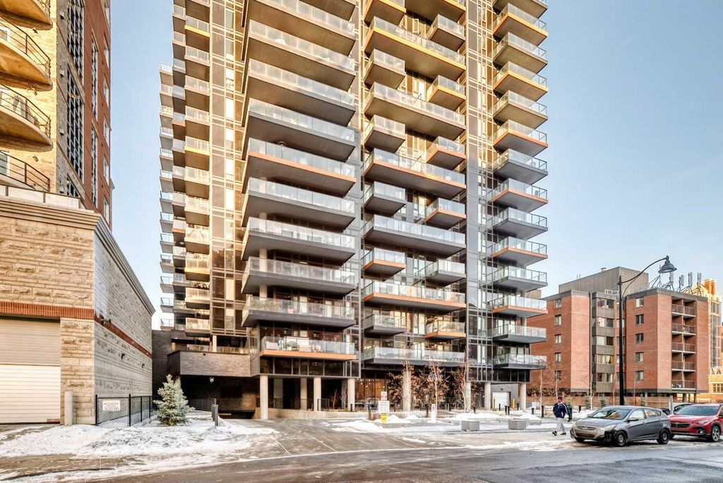 Photo of 730 2 Avenue SW #1012, Calgary, AB T2P 1R8 (MLS # A2290541)