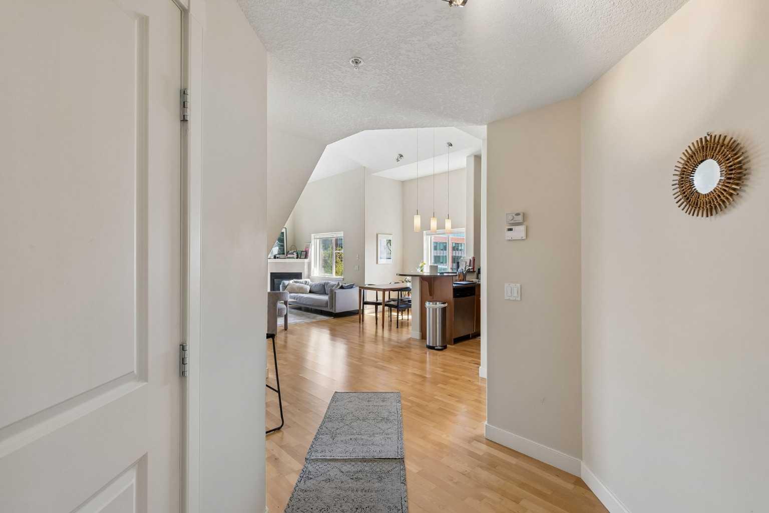 509 21 Avenue SW 402