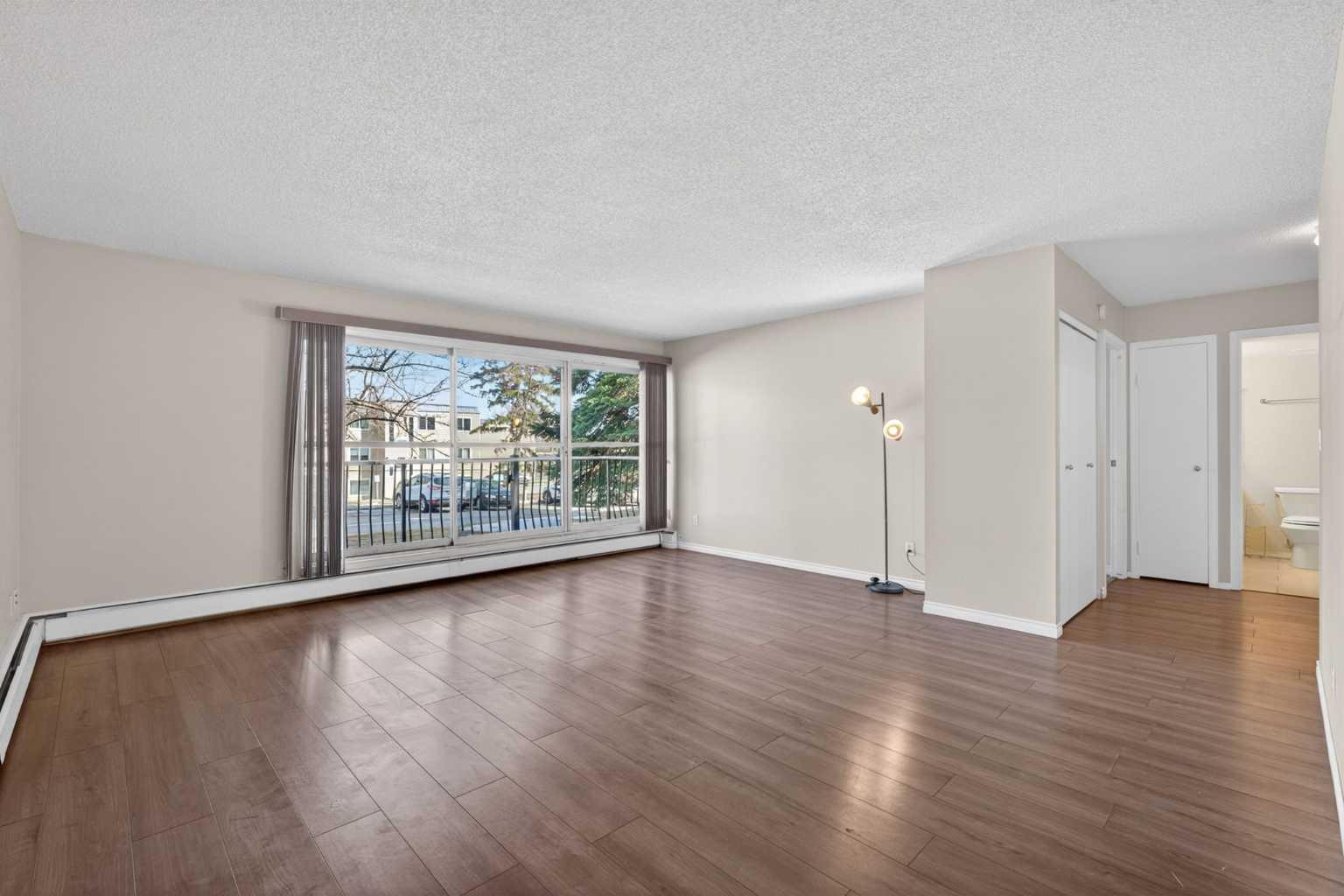 231 Heritage Drive SE 83E