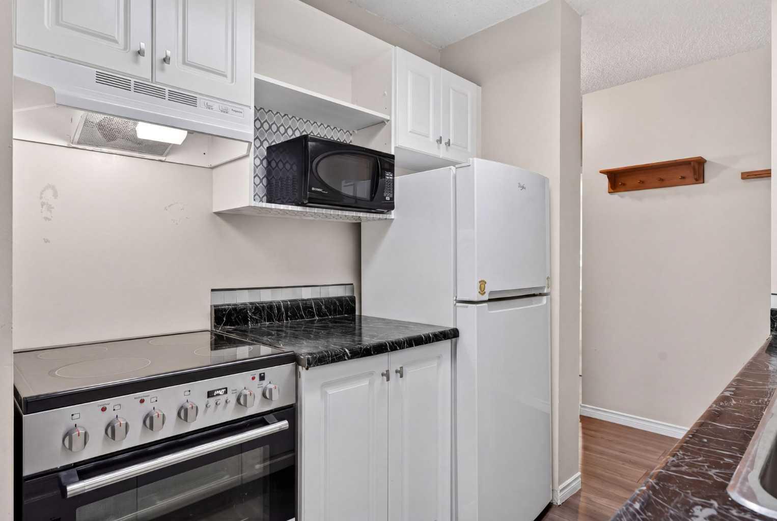 231 Heritage Drive SE 83E