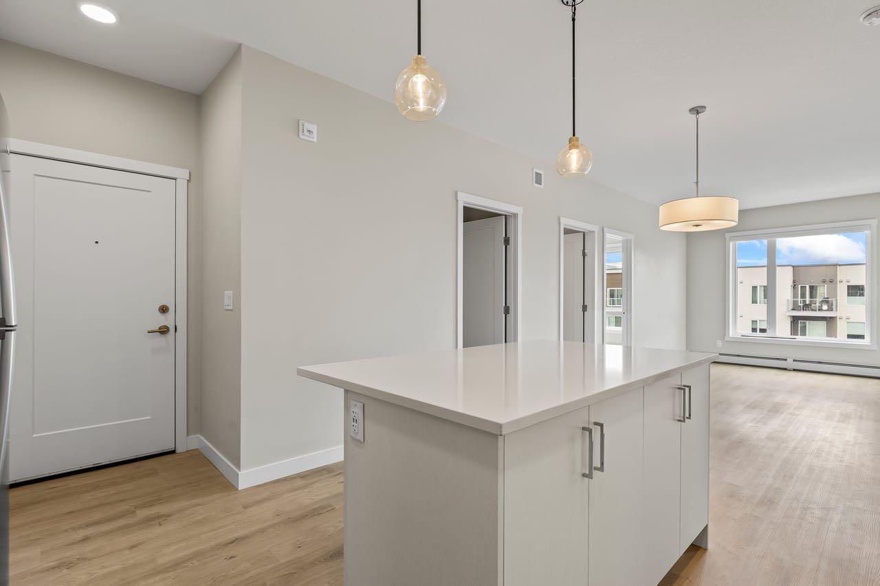 660 Shawnee Square SW 410