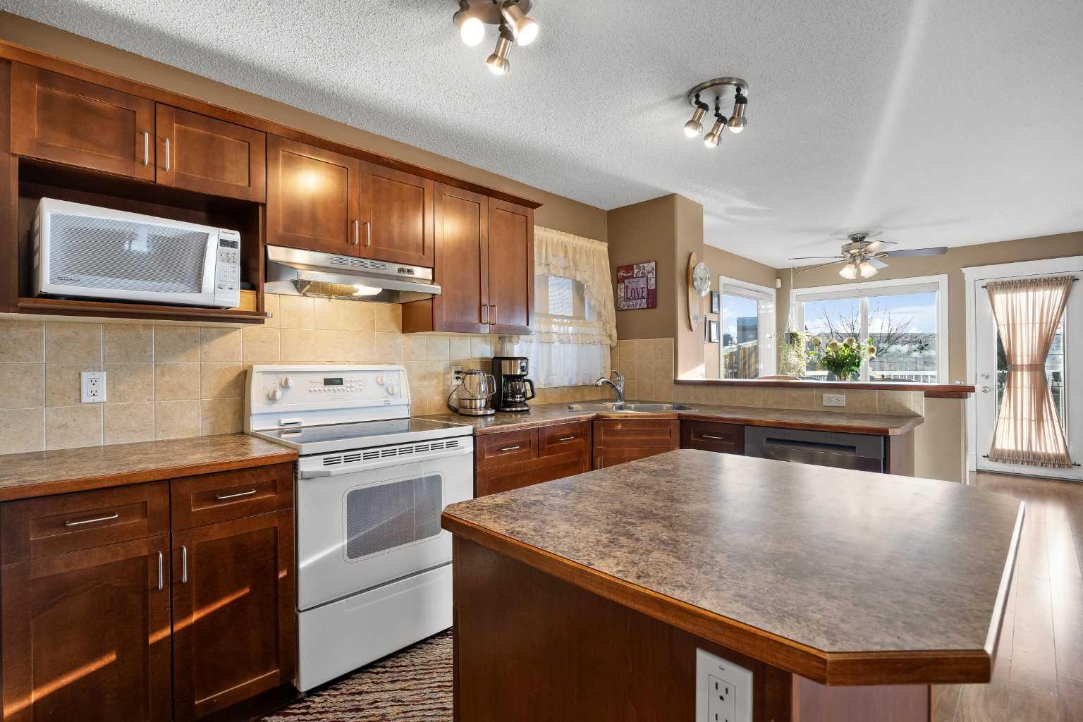 67 Evansmeade Crescent NW