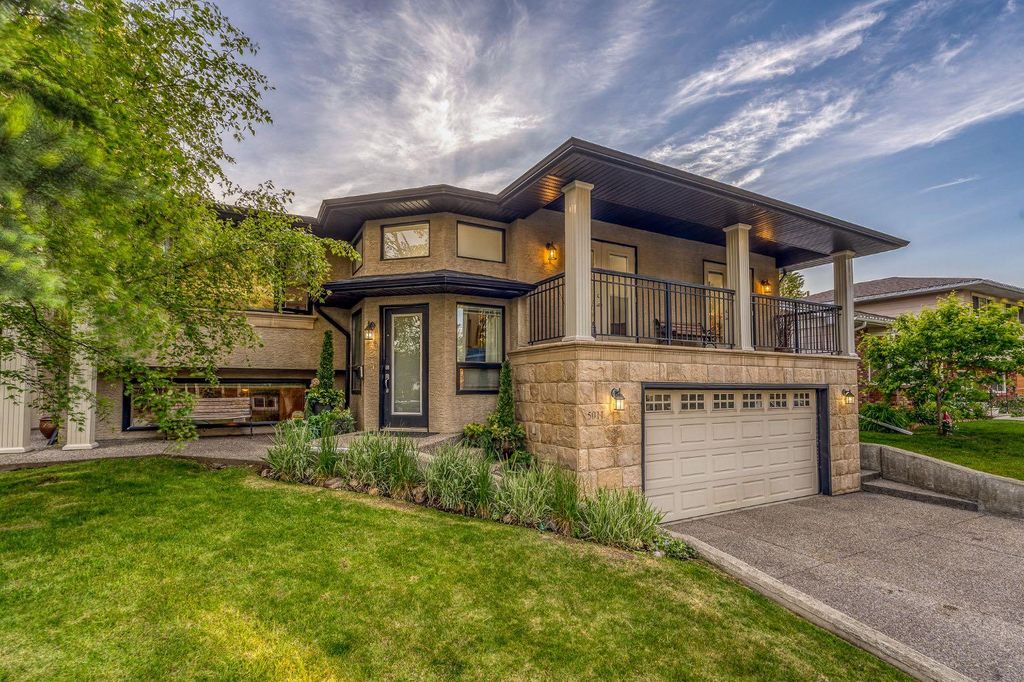 Photo of 5011 Viceroy Drive NW, Calgary, AB T3A 0V2 (MLS # A2318914)