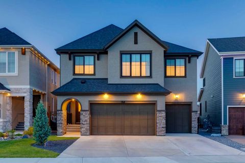Photo of 158 Marina Landing SE, Calgary, AB T3M 3J5 (MLS # A2306471)