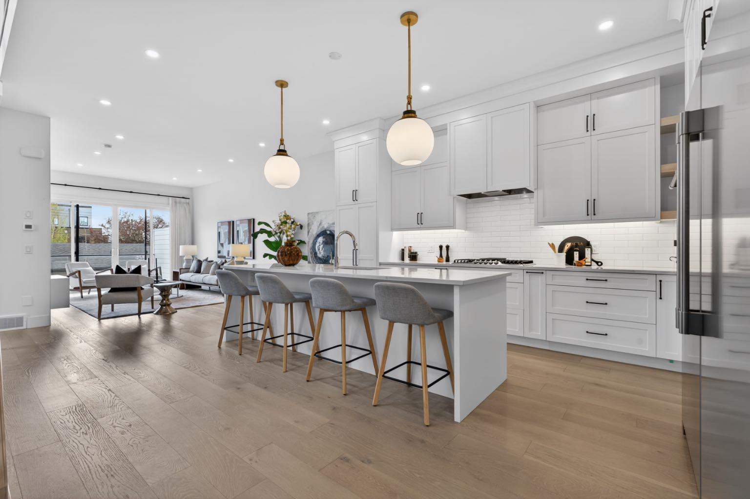 2506 20 Street SW