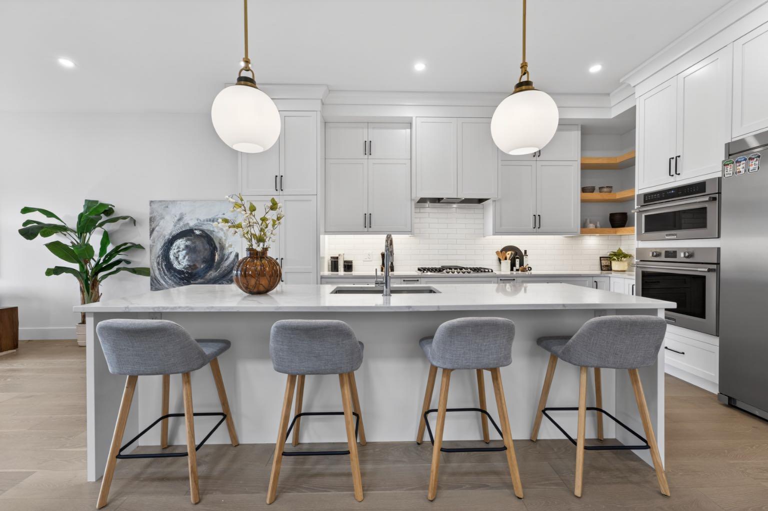 2506 20 Street SW