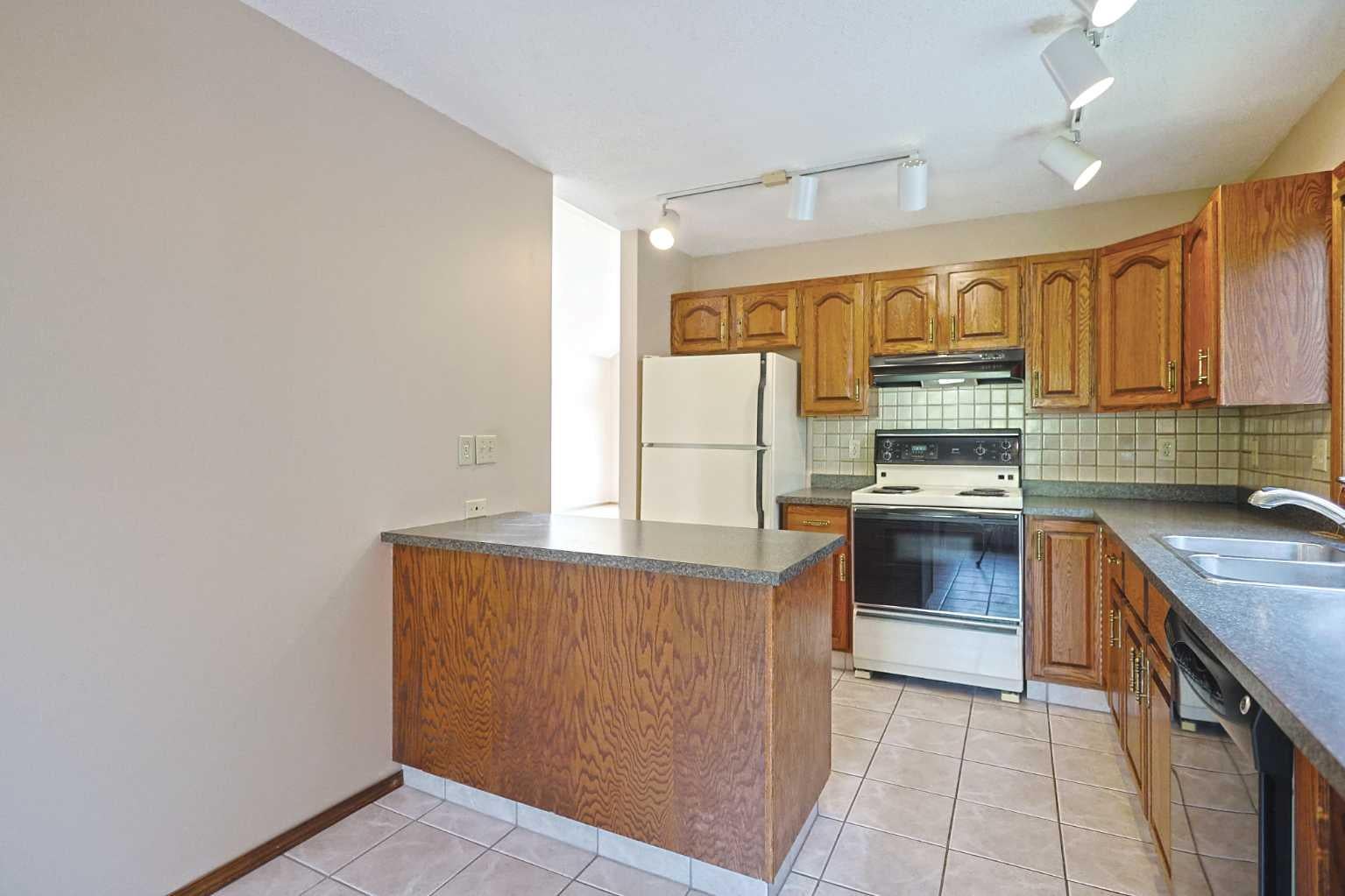 52 Edgeland Road NW