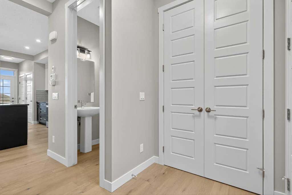 Photo of 120 Southbow Avenue, Cochrane, AB T4C 2S6 (MLS # A2329377)