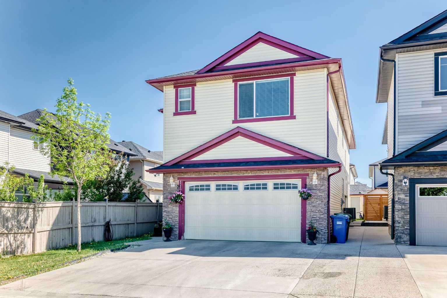117 Saddlelake Grove NE