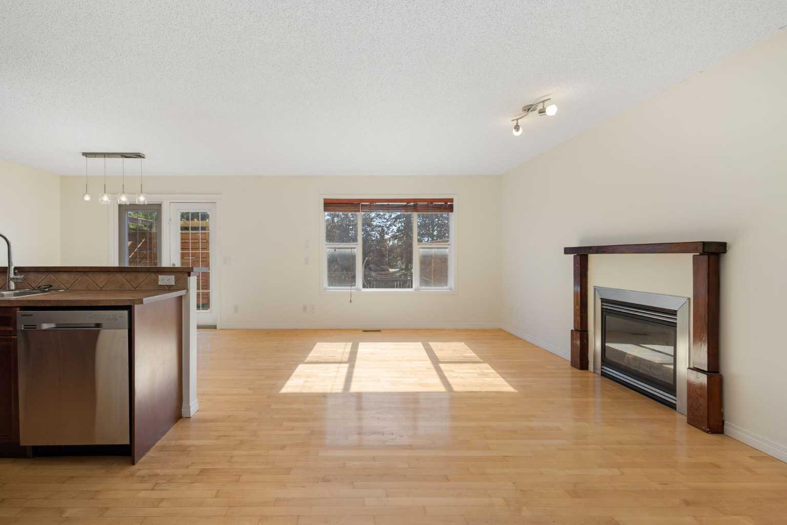 78 Cougar Plateau Way SW