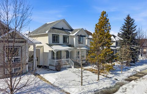 33 Tuscany Valley View NW Calgary AB T3L 2A5