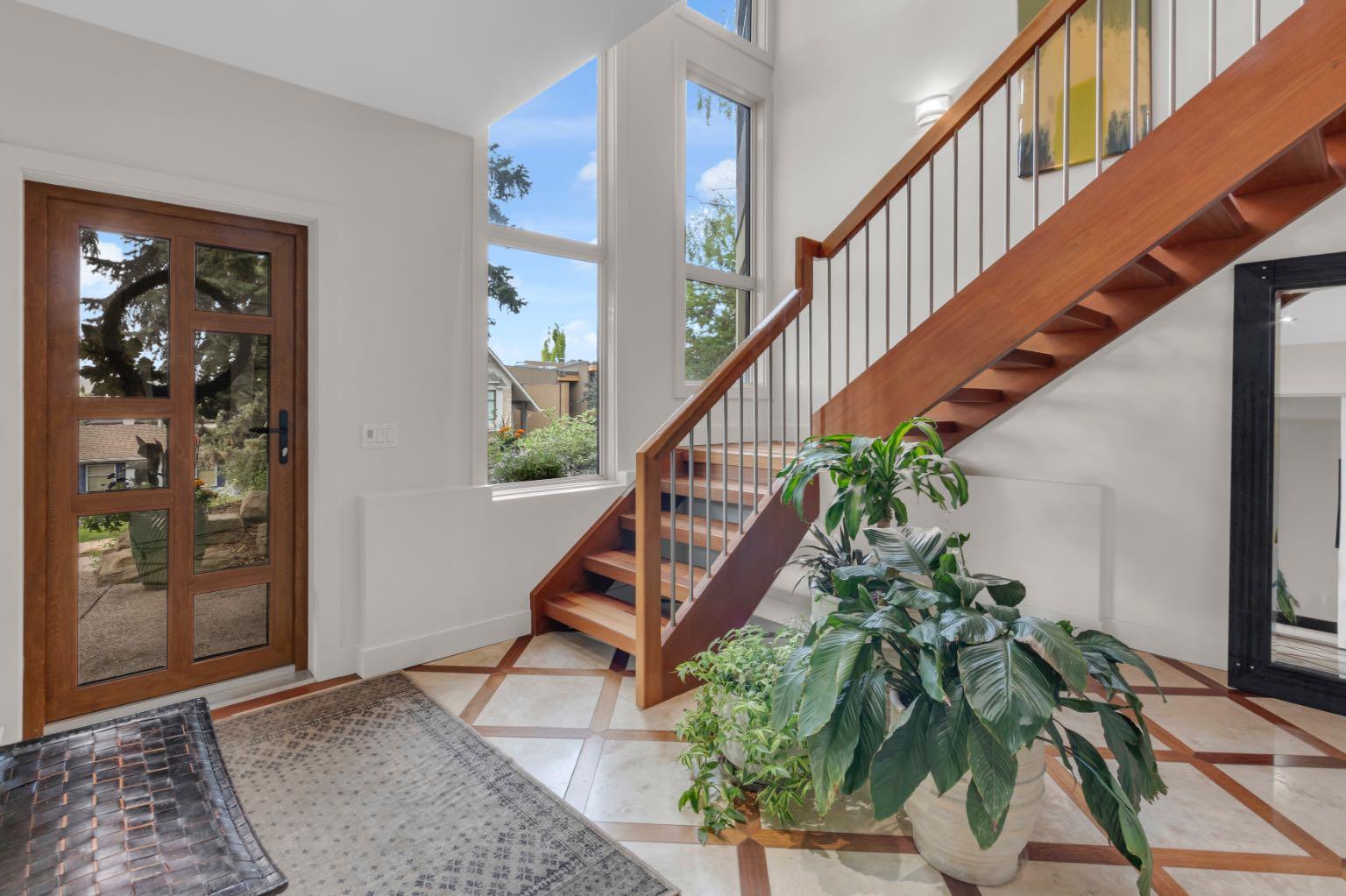 2014 30 Avenue SW