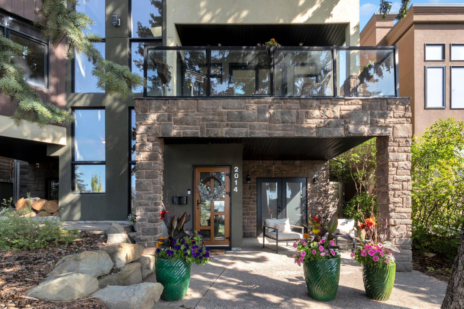 2014 30 Avenue SW