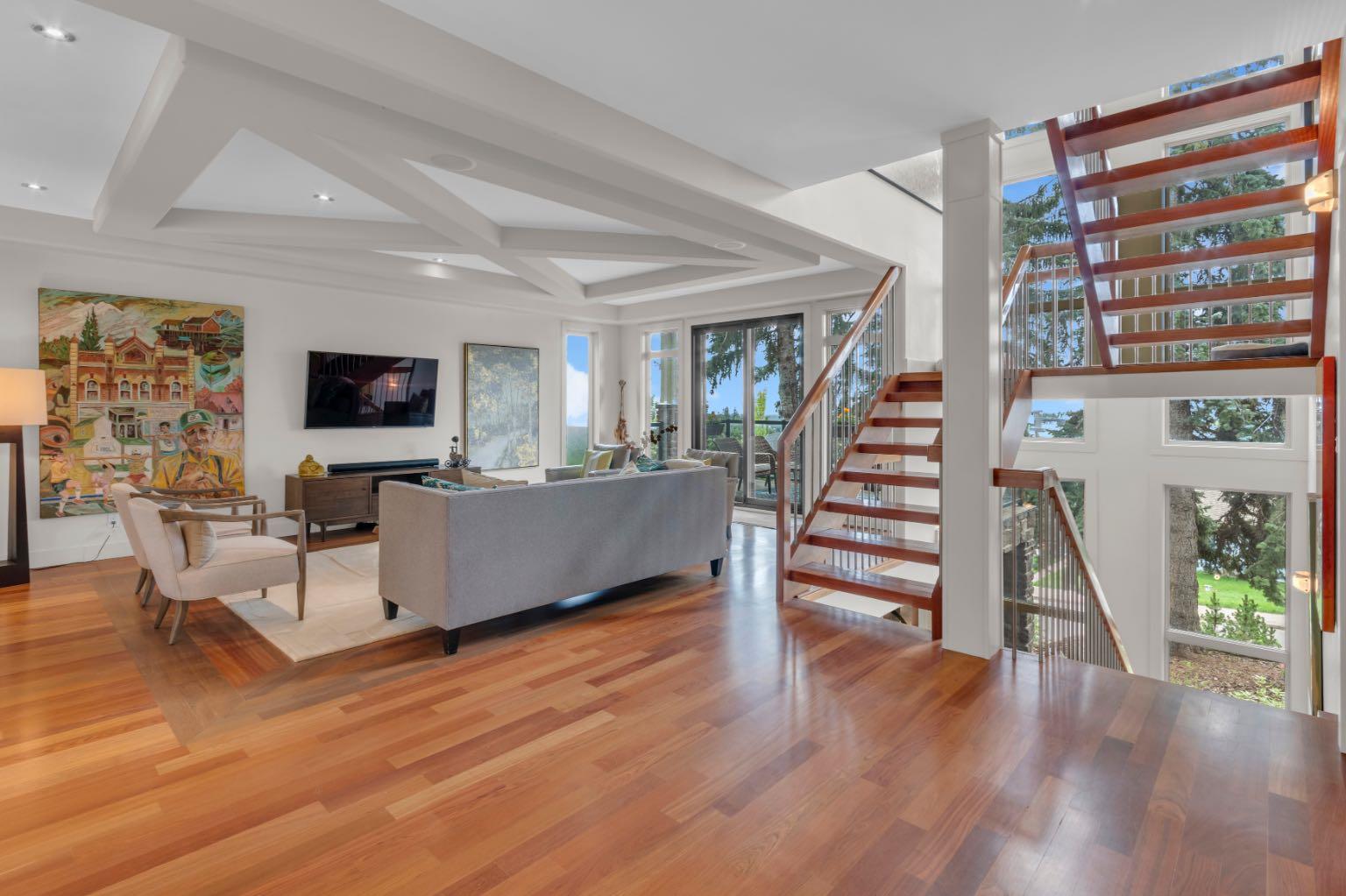 2014 30 Avenue SW