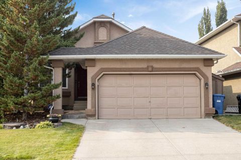 Photo of 8 Mt Copper Green SE, Calgary, AB T2Z 2L2 (MLS # A2252543) Photo of 8 Mt Copper Green SE, Calgary, AB T2Z 2L2 (MLS # A2252543)