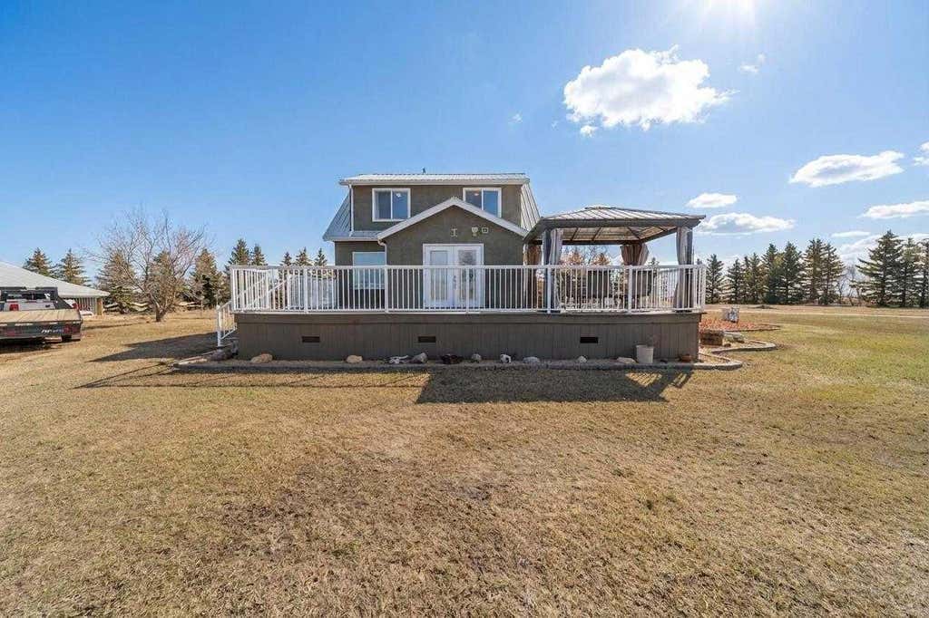 Photo of 44170 Range Road 140, Rural Flagstaff County, AB T0B 2L0 (MLS # A2323371)