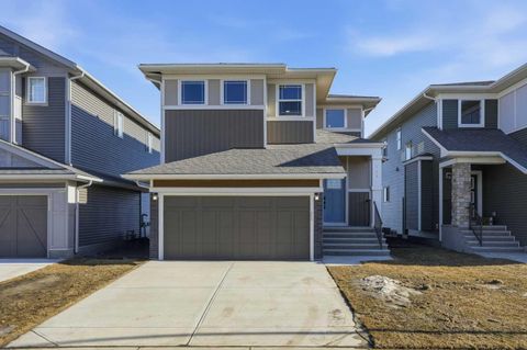 117 Clearwater Terrace Chestermere AB T1X 3A7