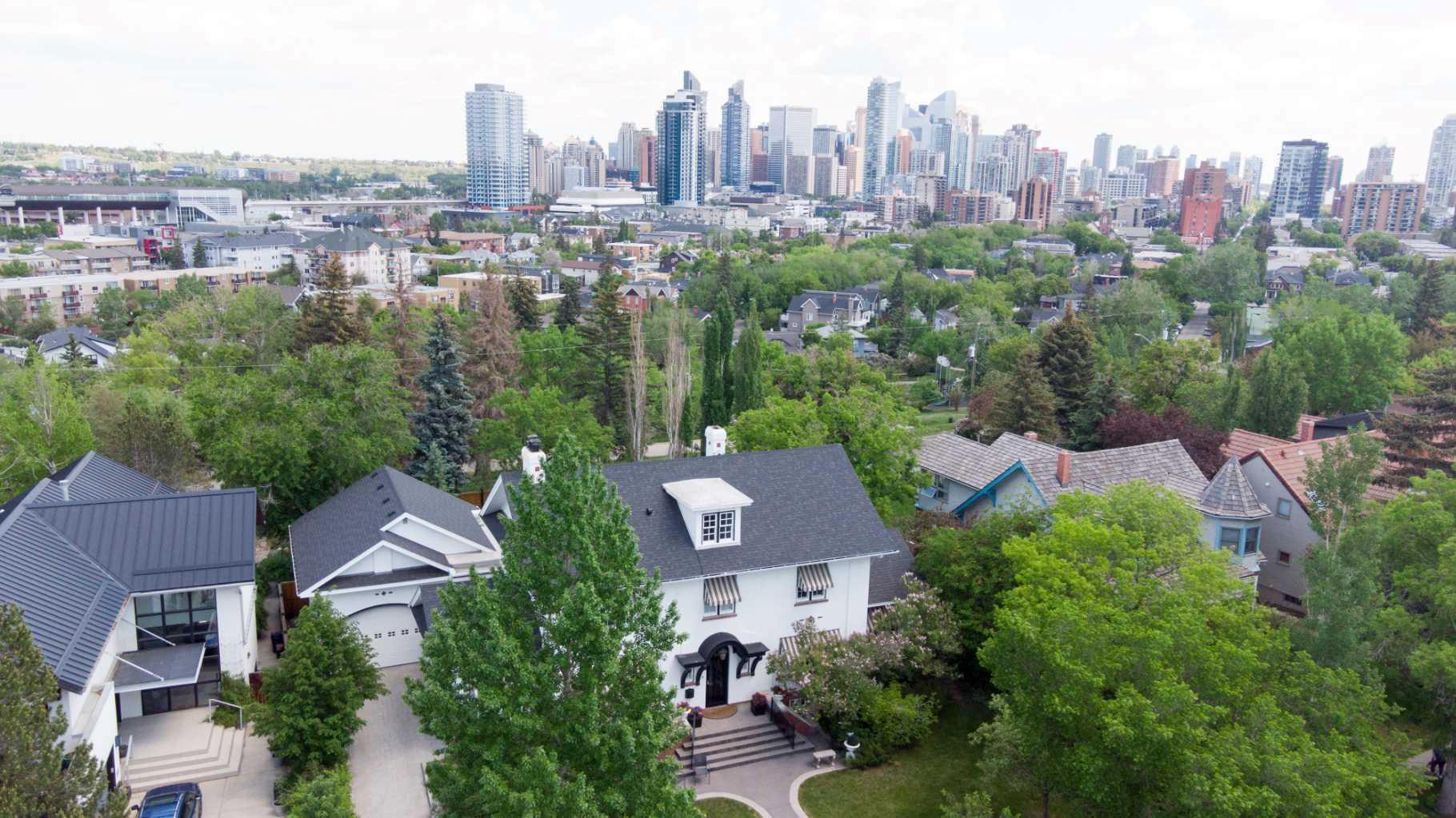 320 Scarboro Avenue SW