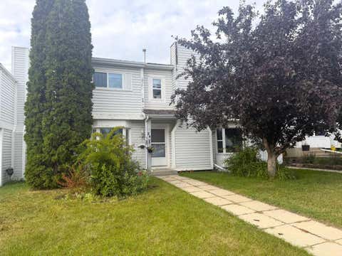 Photo of 24 Ellenwood Drive, Red Deer, AB T4R 2E3 (MLS # A2338087)