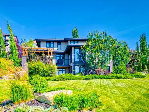 16 Spring Valley Way SW Calgary AB T3H 5M1