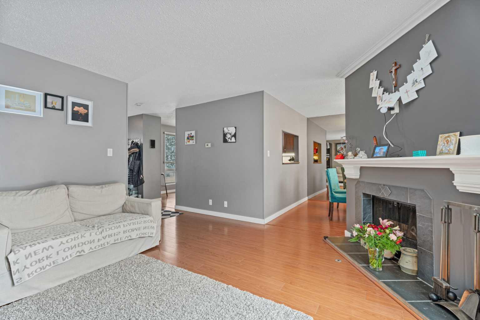 2210 Oakmoor Drive SW 17