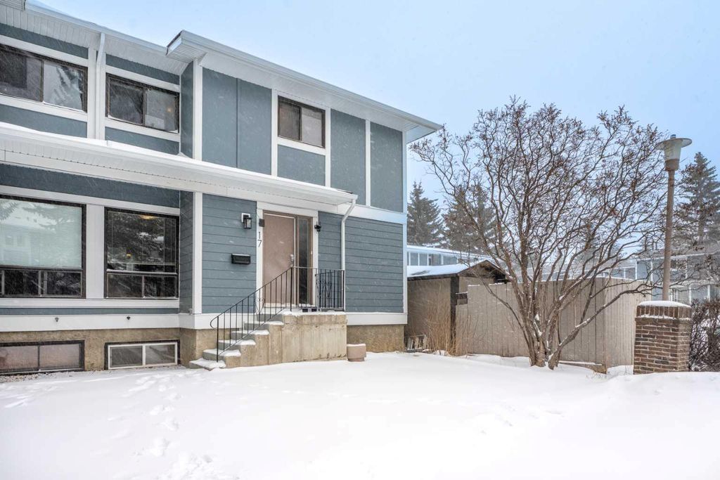 Photo of 2210 Oakmoor Drive SW #17, Calgary, AB T2V 4R4 (MLS # A2285026)