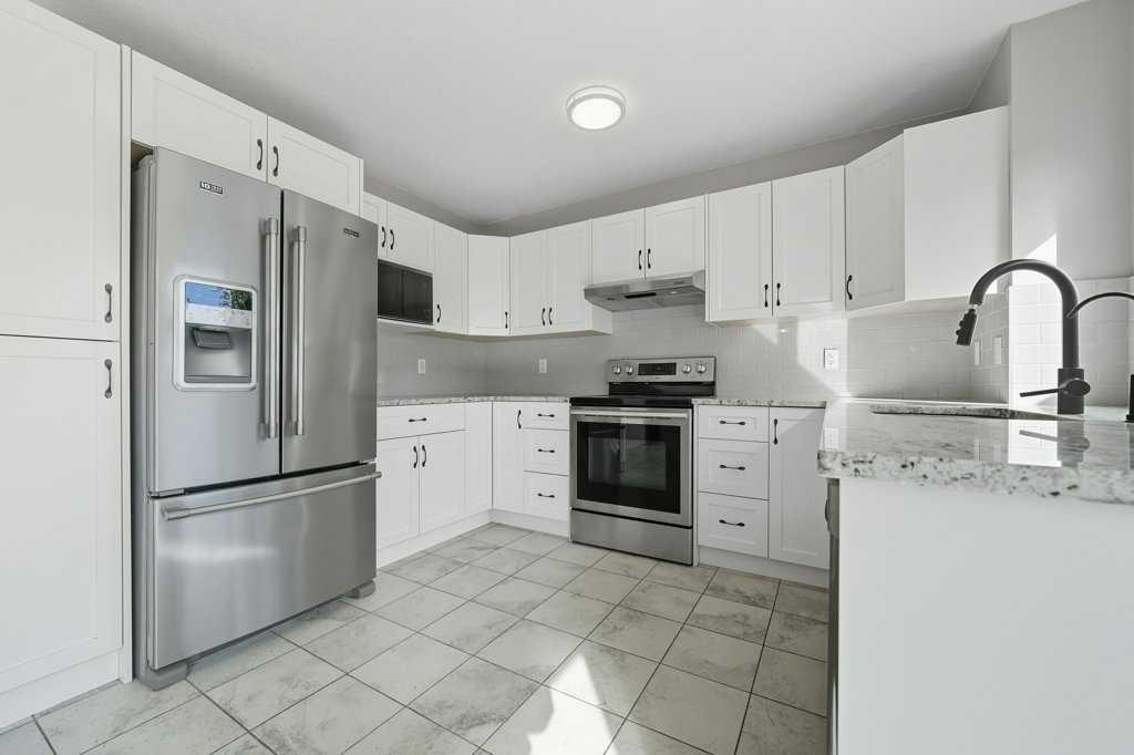 161 Douglasbank Way SE