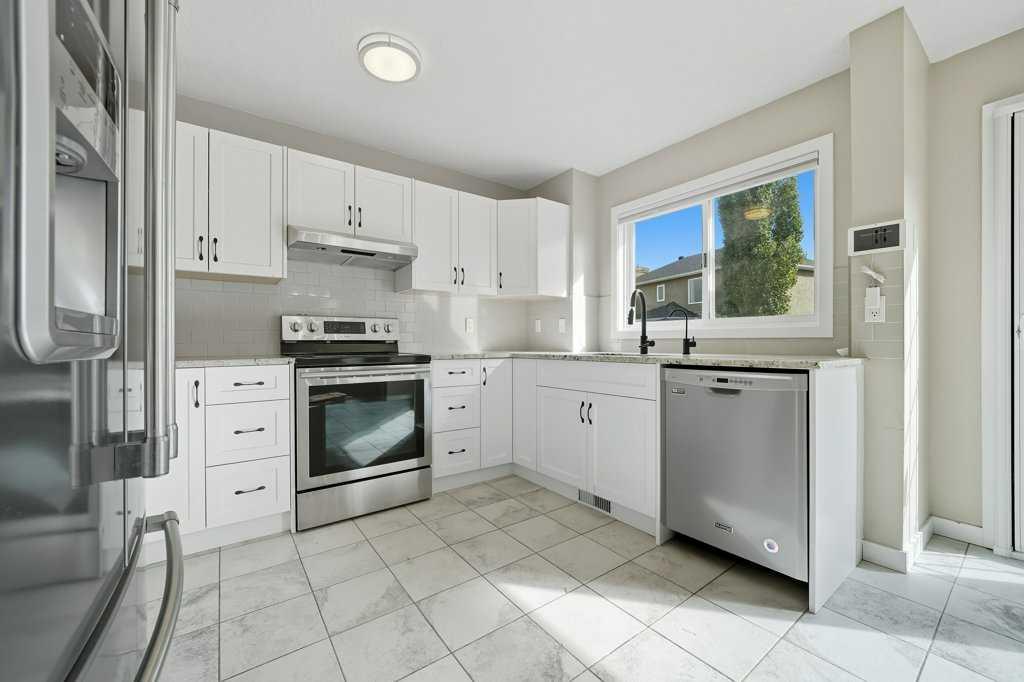 161 Douglasbank Way SE