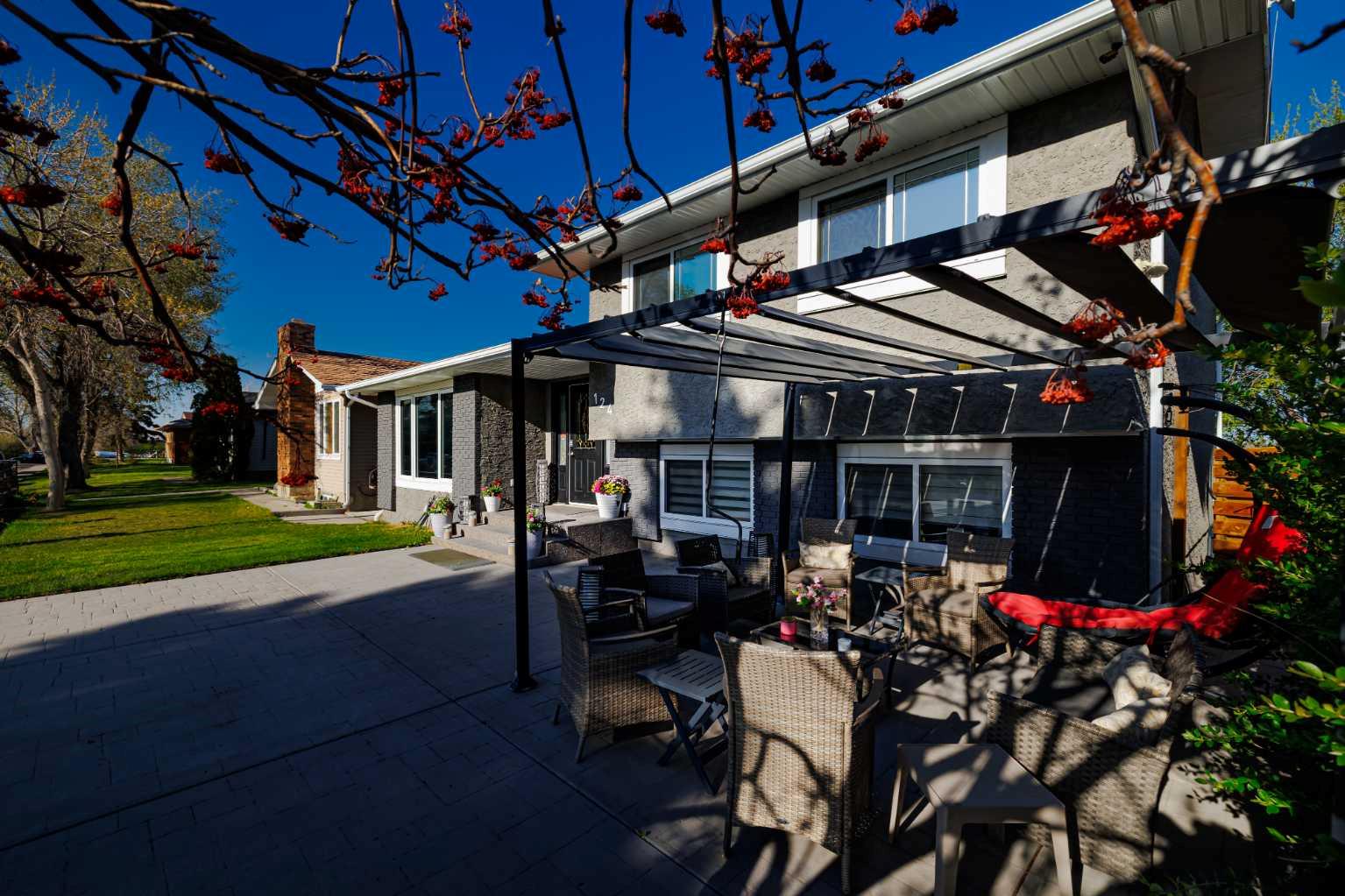 124 Whiteside Crescent NE