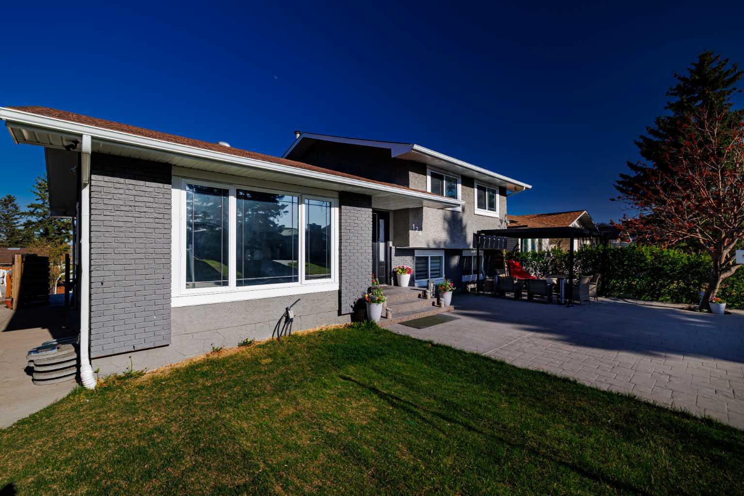 124 Whiteside Crescent NE